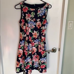 Vince camuto floral dress. Size 4